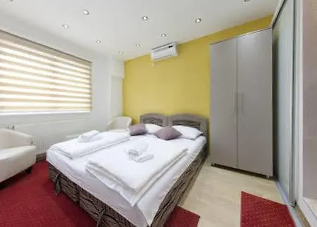 Motel One 3*